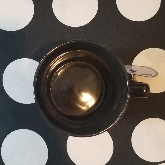 Halloween Skull and Crossbones 20 oz Wax Resist Mug, Black - Picture 5 of 5